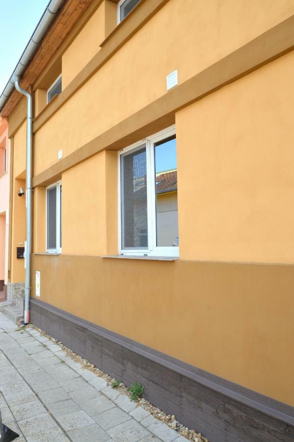 Breclav Centrum Extérieur photo